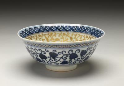 图片[2]-Gold-painted bowl with lotus pawn decoration in underglaze blue, Ming dynasty, Yongle reign (1403-1424)-China Archive